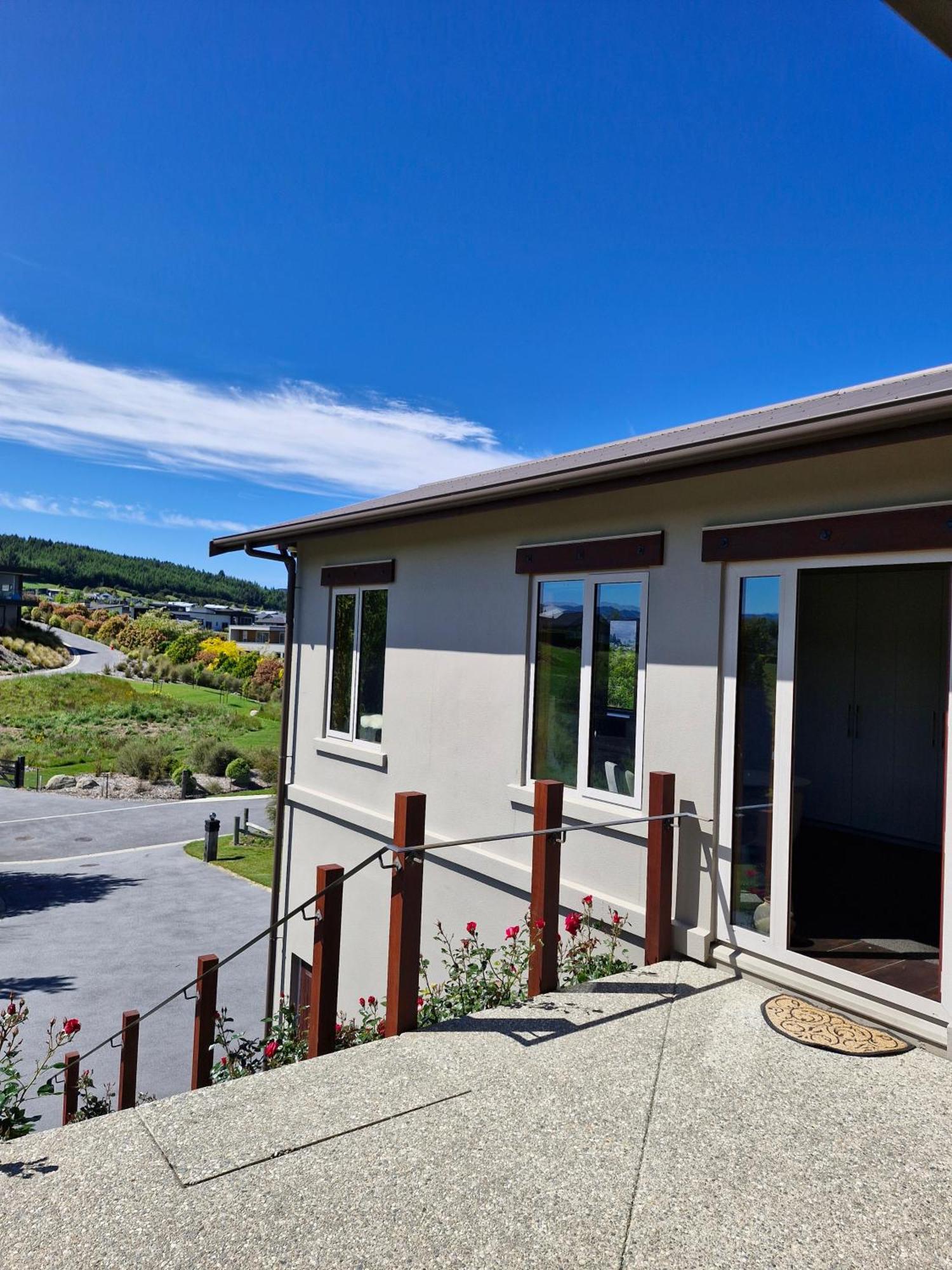Studio Nestled In Ridgecrest Wanaka Eksteriør bilde